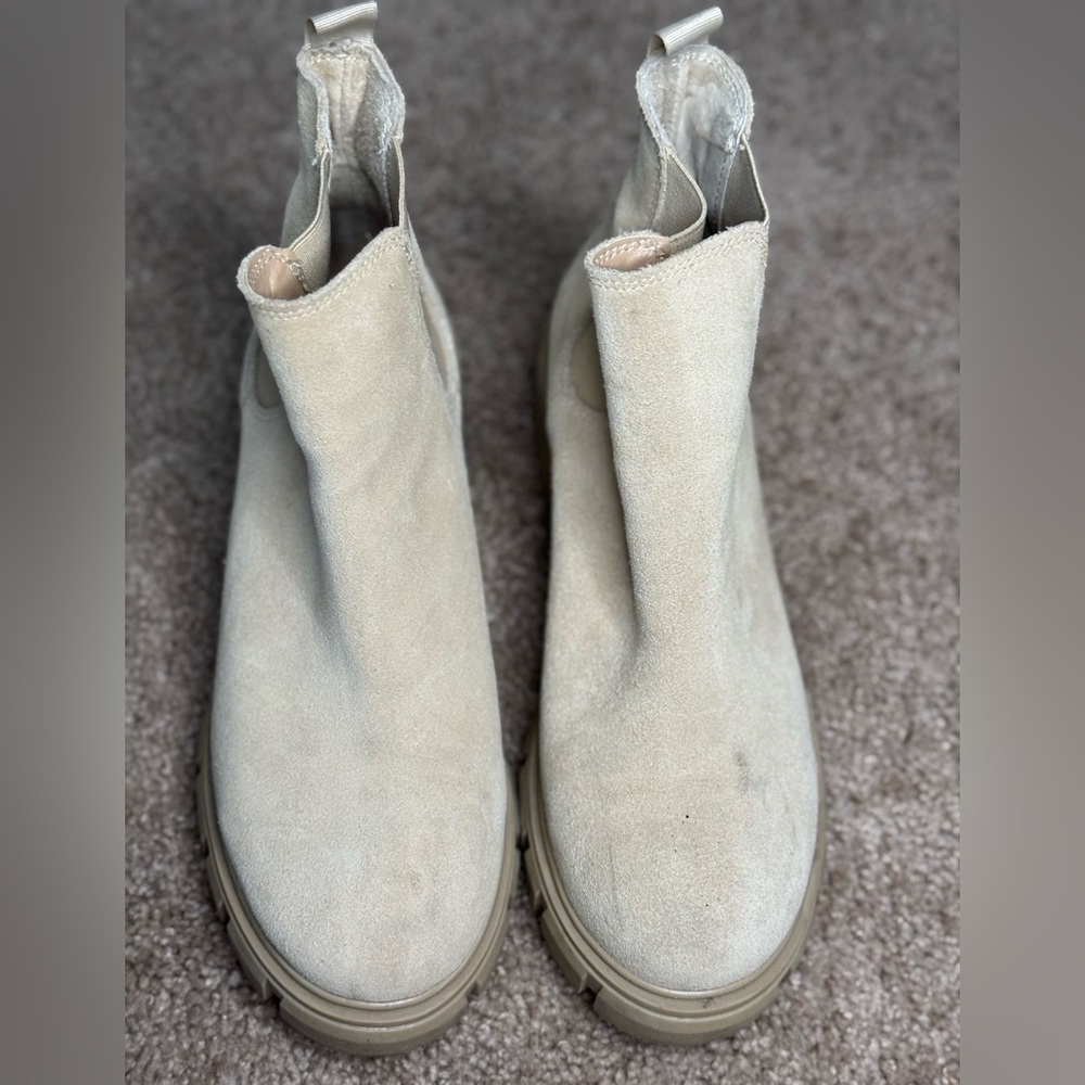 Steve Madden Beige Women's Shoes